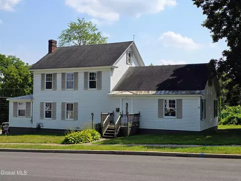28 E North St, Ballston Spa, NY 12020