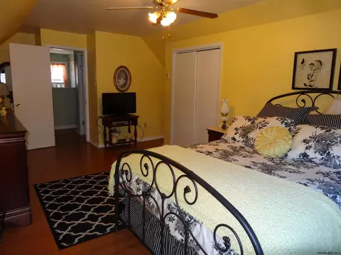 Bedroom - 342 Eleanor St, Schenectady, NY 12306 photo 5 of 5