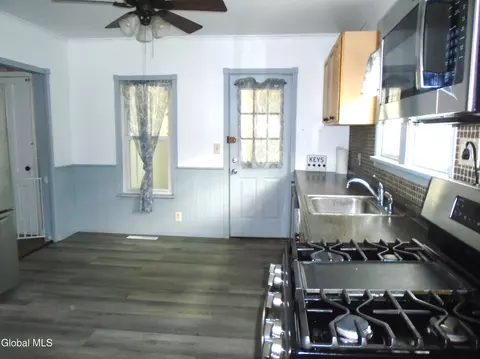 Kitchen - 342 Eleanor St, Schenectady, NY 12306 photo 2 of 2