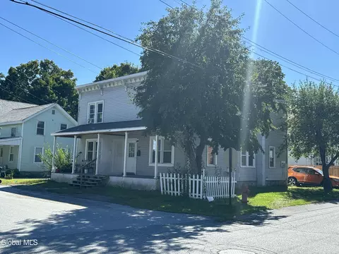 24-26 3rd St, Hoosick Falls, NY 12090