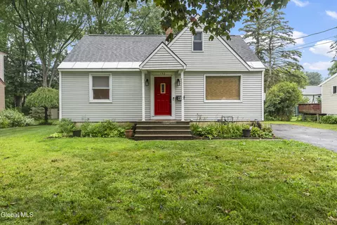 192 Sunnyside Rd, Glenville, NY 12302