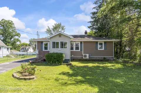 163 Beacon Ave, Cohoes, NY 12047