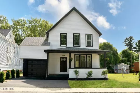 2024 8th St, Rensselaer, NY 12144