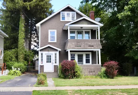 37 Fairview Ave, Albany, NY 12208