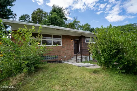 22 Daytona Ave, Albany, NY 12203