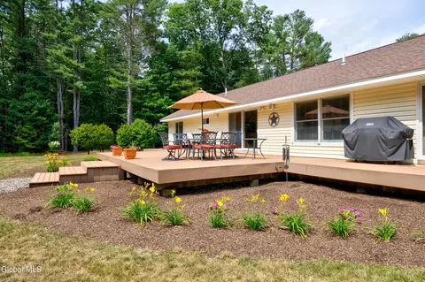 Exterior - 4 Nicklaus Dr, Gansevoort, NY 12831 photo 6 of 10