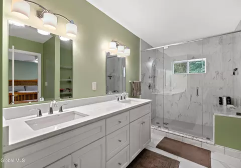 Bath - 4 Nicklaus Dr, Gansevoort, NY 12831 photo 1 of 5