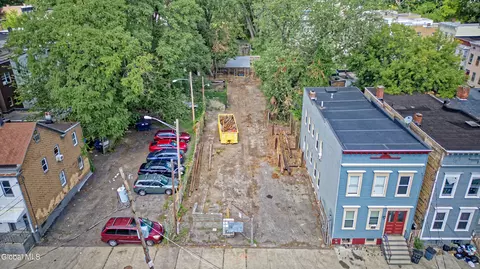 161 N Lake Ave, Albany, NY 12206