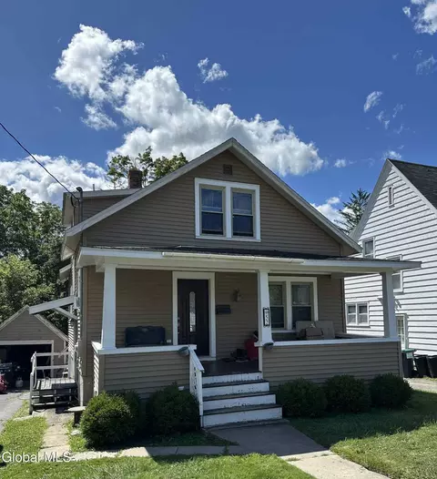52 Phillips Ave, Canajoharie, NY 13317