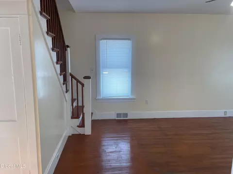 209 Edward St, Schenectady, NY 12304 photo 14