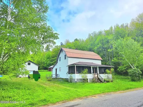 221 Fish Mountain Rd, Lake Pleasant, NY 12108
