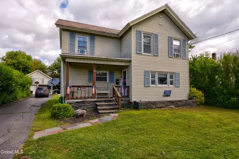 89 E Potter Ave, Granville, NY 12832