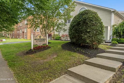1112 Western Ave # 4, Albany, NY 12203