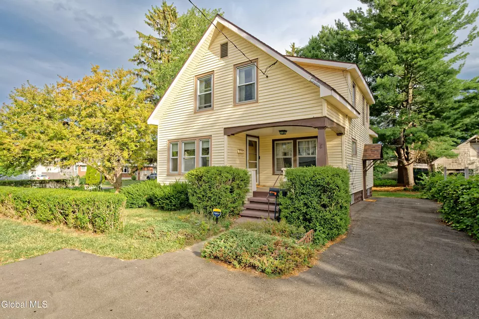 Exterior - 5 Tulip St, Rotterdam, NY 12306 photo 1 of 6