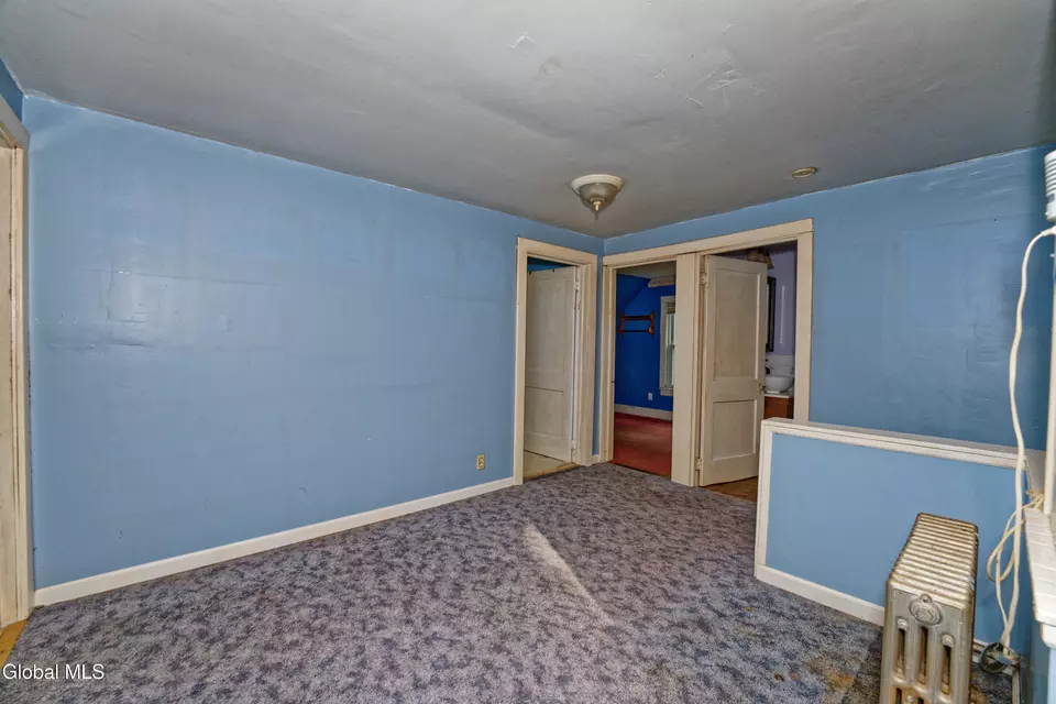 Bedroom - 5 Tulip St, Rotterdam, NY 12306 photo 1 of 7