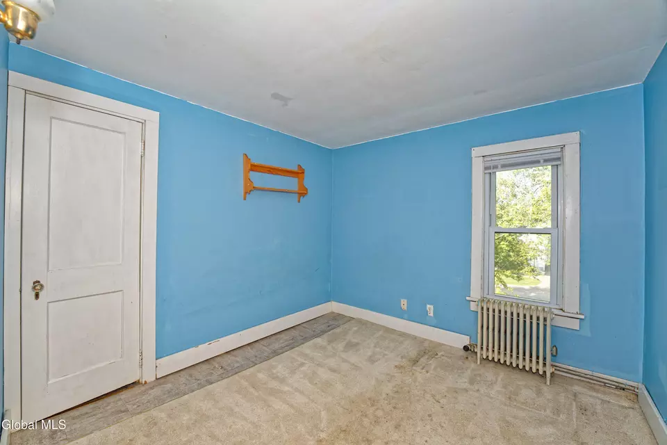 Bedroom - 5 Tulip St, Rotterdam, NY 12306 photo 4 of 7