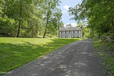 176 High Rock Rd, West Coxsackie, NY 12192