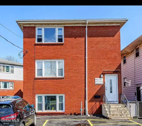 23 Mcalpin St, Albany, NY 12209