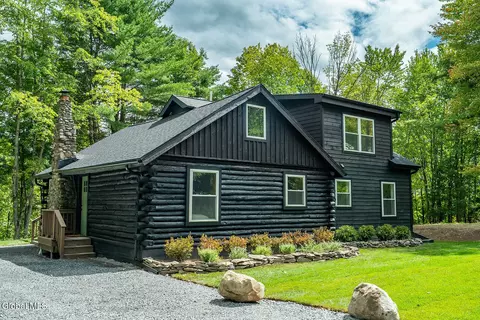 131 Powderhorn Way, Cossayuna, NY 12823