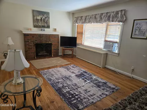 Living - 2137 Van Wormer Rd, Schenectady, NY 12303 photo 2 of 7