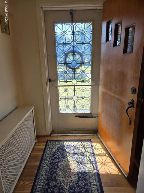 Entry Way - 2137 Van Wormer Rd, Schenectady, NY 12303 photo 1 of 3