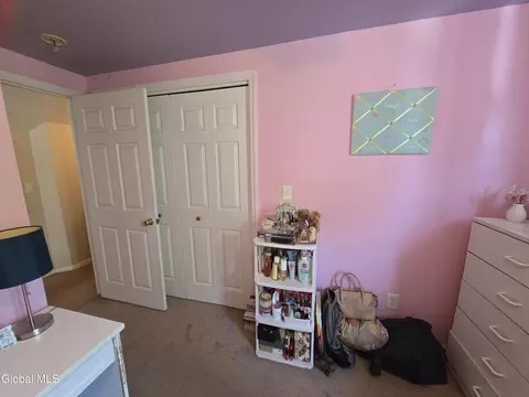 Bedroom - 2137 Van Wormer Rd, Schenectady, NY 12303 photo 8 of 9