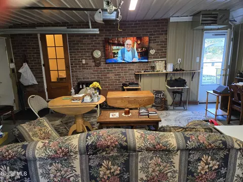 Living - 2137 Van Wormer Rd, Schenectady, NY 12303 photo 7 of 7
