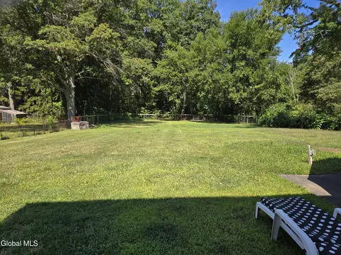 Exterior - 2137 Van Wormer Rd, Schenectady, NY 12303 photo 9 of 9