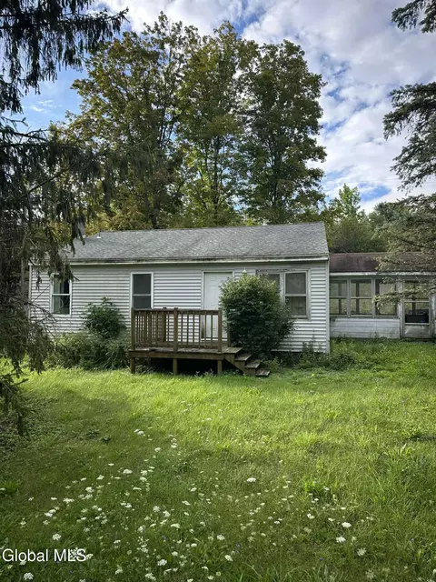 429 Bozenkill Rd, Altamont, NY 12009