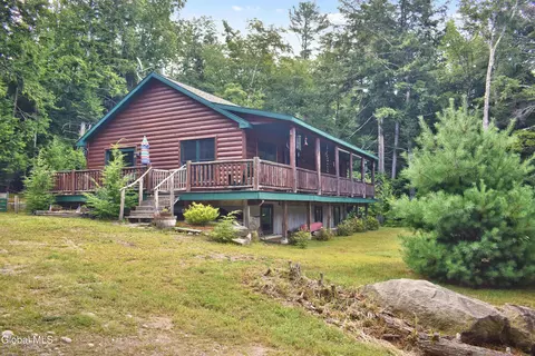 30 Kingsley Lane Ext, Chestertown, NY 12817