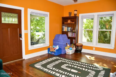 121 Cherry Ave, Delmar, NY 12054 photo 5