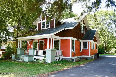 121 Cherry Ave, Delmar, NY 12054 photo 2