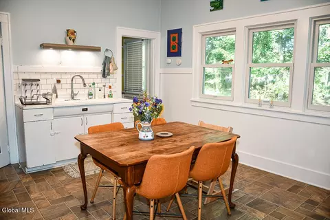 121 Cherry Ave, Delmar, NY 12054 photo 6