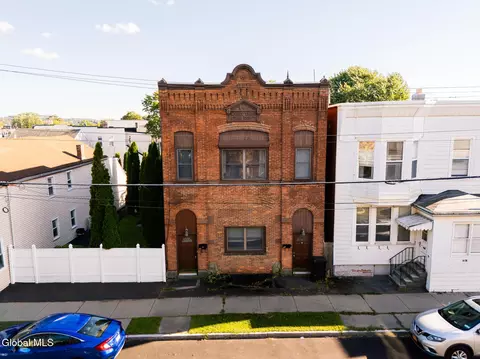 610 23rd St, Watervliet, NY 12189