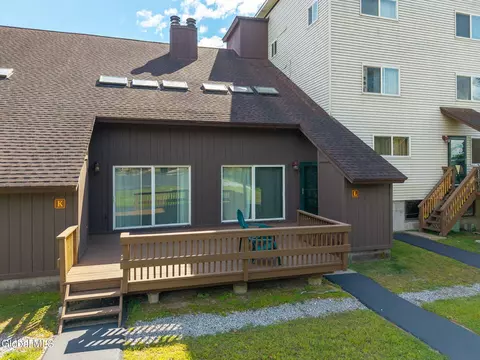 11 N Overlook Ln #L, Chestertown, NY 12817