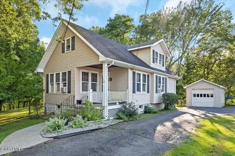 112 Michigan Ave, Rensselaer, NY 12144