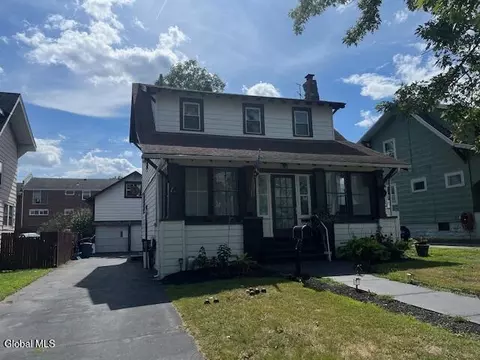 24 Tillinghast Ave, Menands, NY 12204