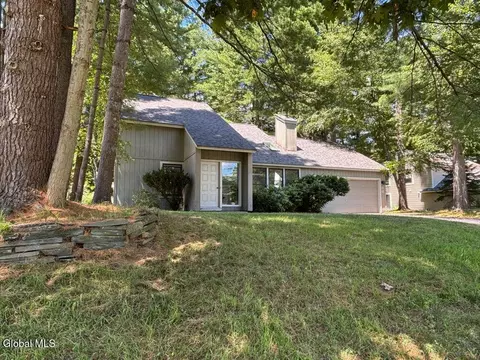 66 Meadow Rue Pl, Malta, NY 12020