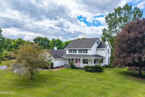 1211 Best Rd, East Greenbush, NY 12061