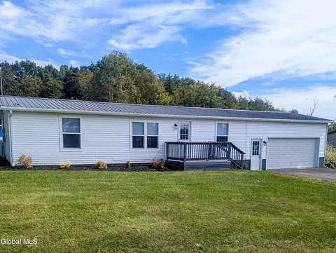 103 Dons Folly Rd, Saint Johnsville, NY 13452
