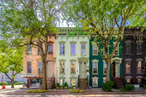 184 Elm St, Albany, NY 12202