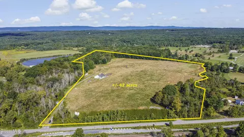 2 Bloomfield Rd, Saratoga Springs, NY 12866
