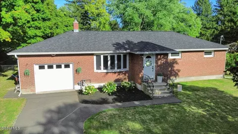 19 Weed Rd, Latham, NY 12110