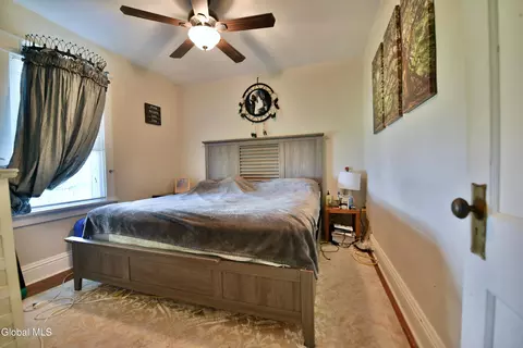 Bedroom - 381 Vley Rd, Glenville, NY 12302 photo 1 of 4