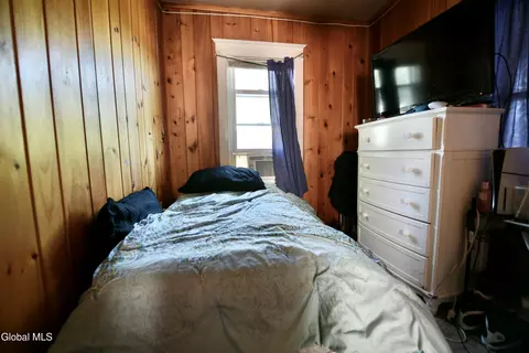 Bedroom - 381 Vley Rd, Glenville, NY 12302 photo 4 of 4