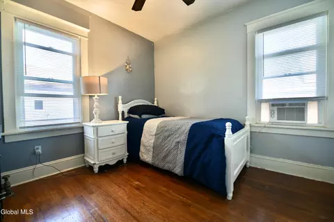 Bedroom - 381 Vley Rd, Glenville, NY 12302 photo 2 of 4