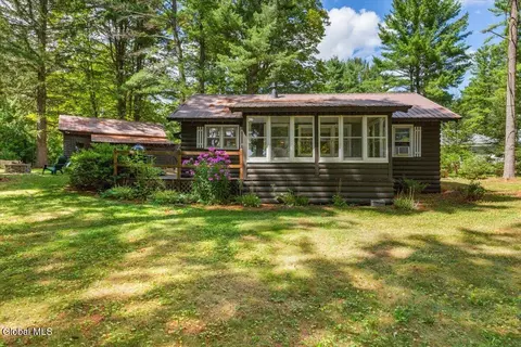 3 Pine Knoll Rd, East Berne, NY 12059