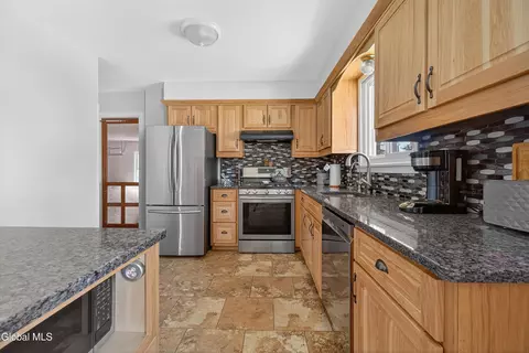 1245 Sumner Ave, Schenectady, NY 12309 photo 11