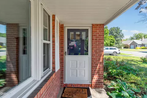 1245 Sumner Ave, Schenectady, NY 12309 photo 3