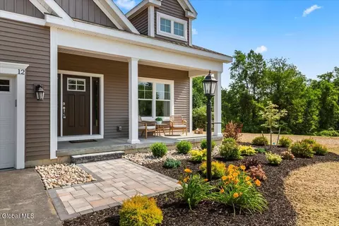 Exterior - 12 Clover Leaf Dr, Halfmoon, NY 12065 photo 3 of 6